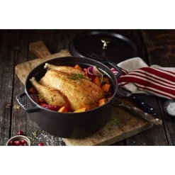 Staub Gietijzeren Braadpan 26 Cm / 5,25 L, Rond, Zwart -Thuis Keuken 000017453