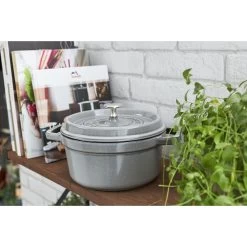 Staub Gietijzeren Braadpan 18 Cm / 1,7 L, Rond, Grafietgrijs -Thuis Keuken 750032230